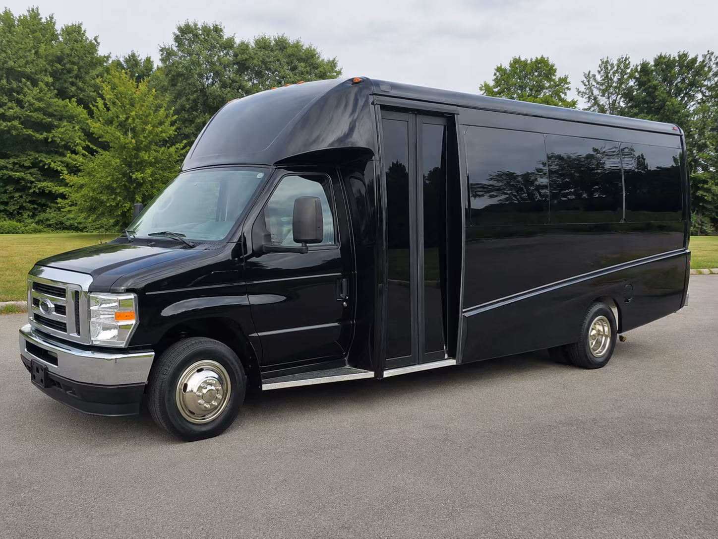 east los angeles charter buses for east los angeles military and government groups