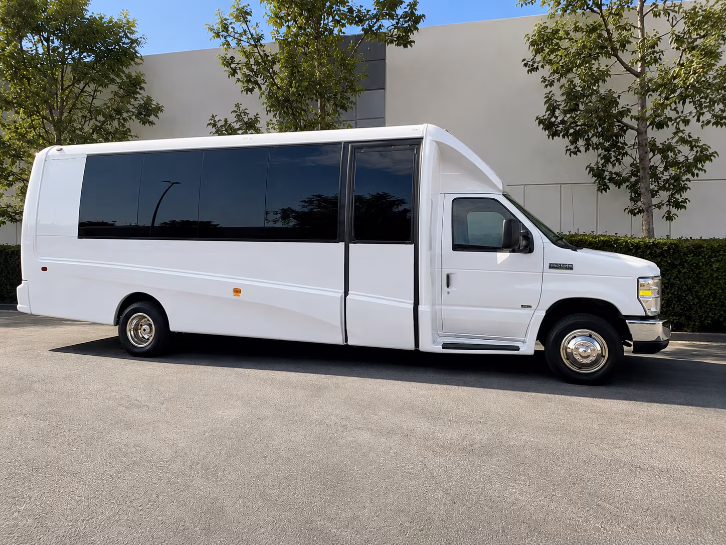 how starting location and deadhead miles affect bus rental rates in south gate
