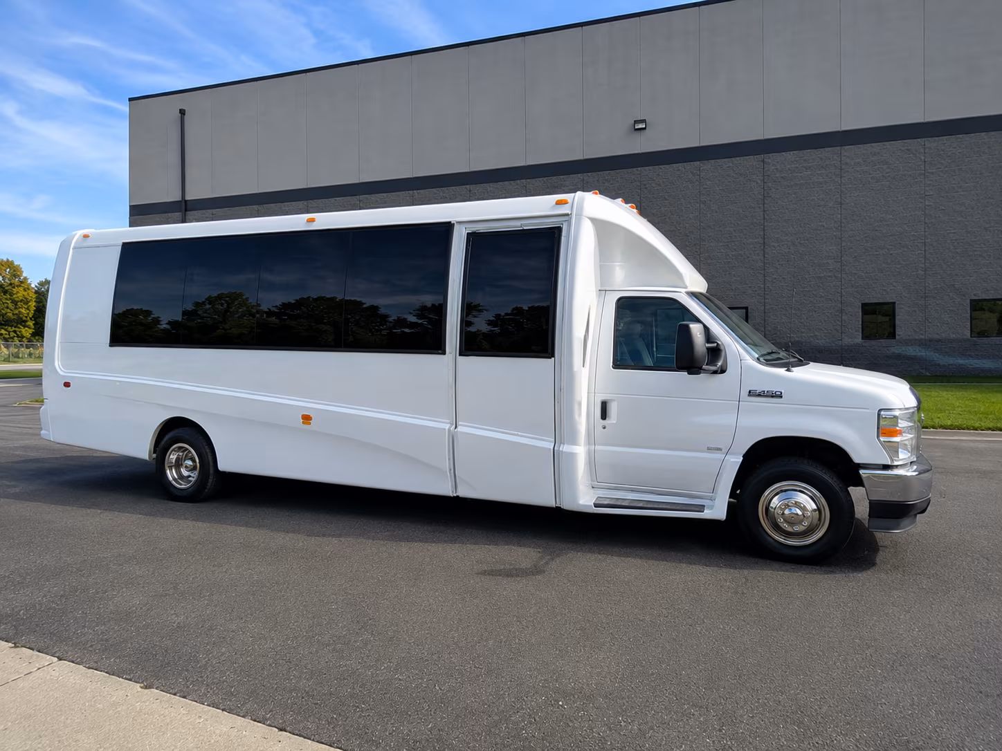 how the type of bus changes the price in south gate california