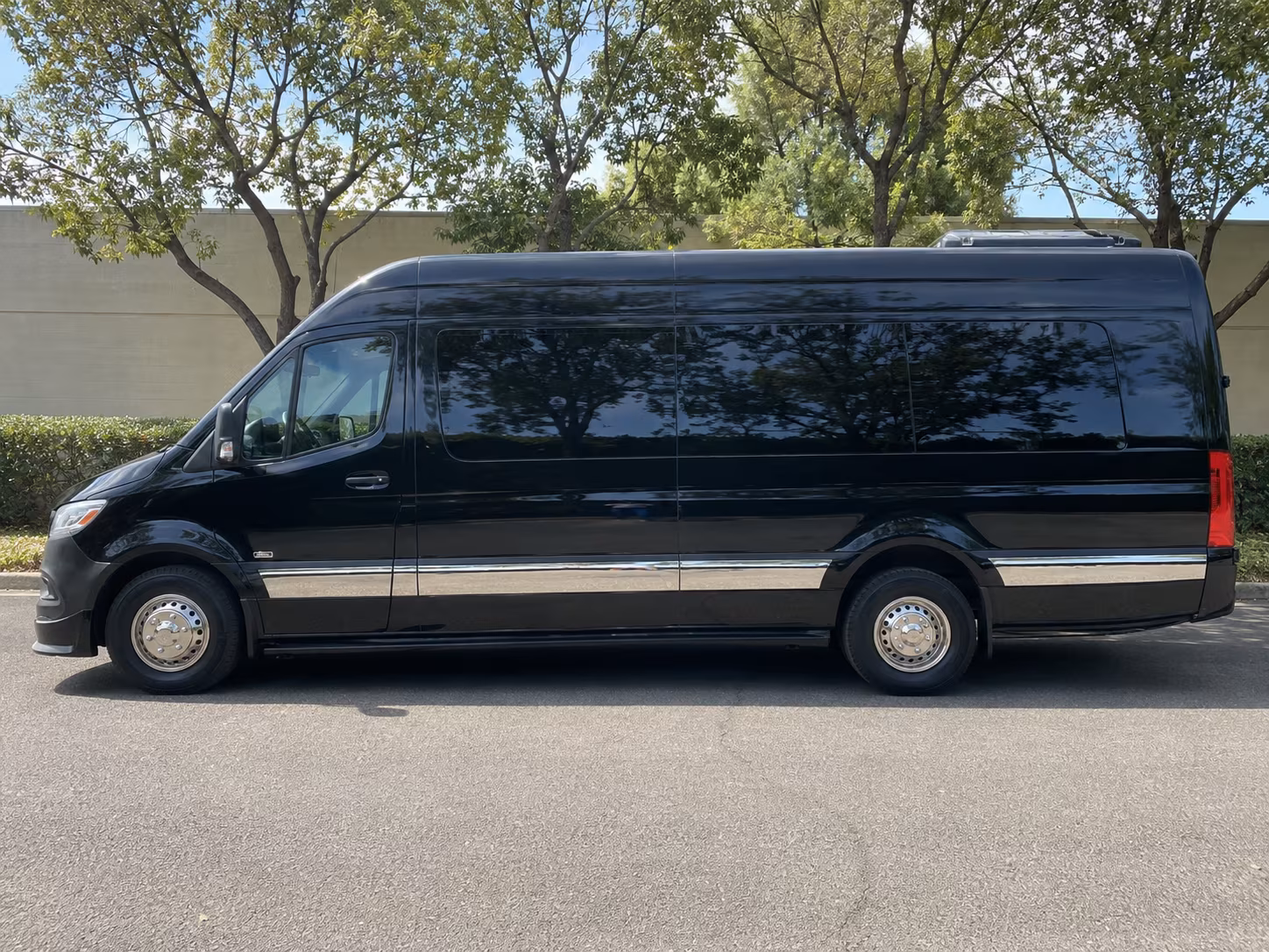 lakewood employee commuter shuttles for lakewood businesses