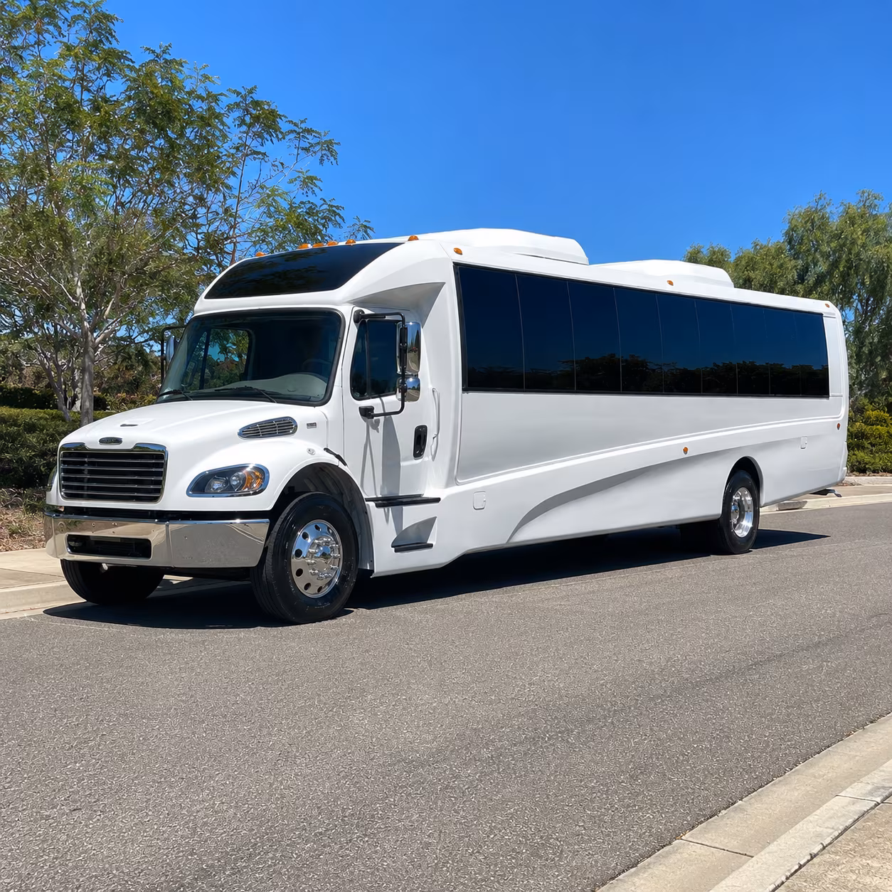 lynwood bus rentals