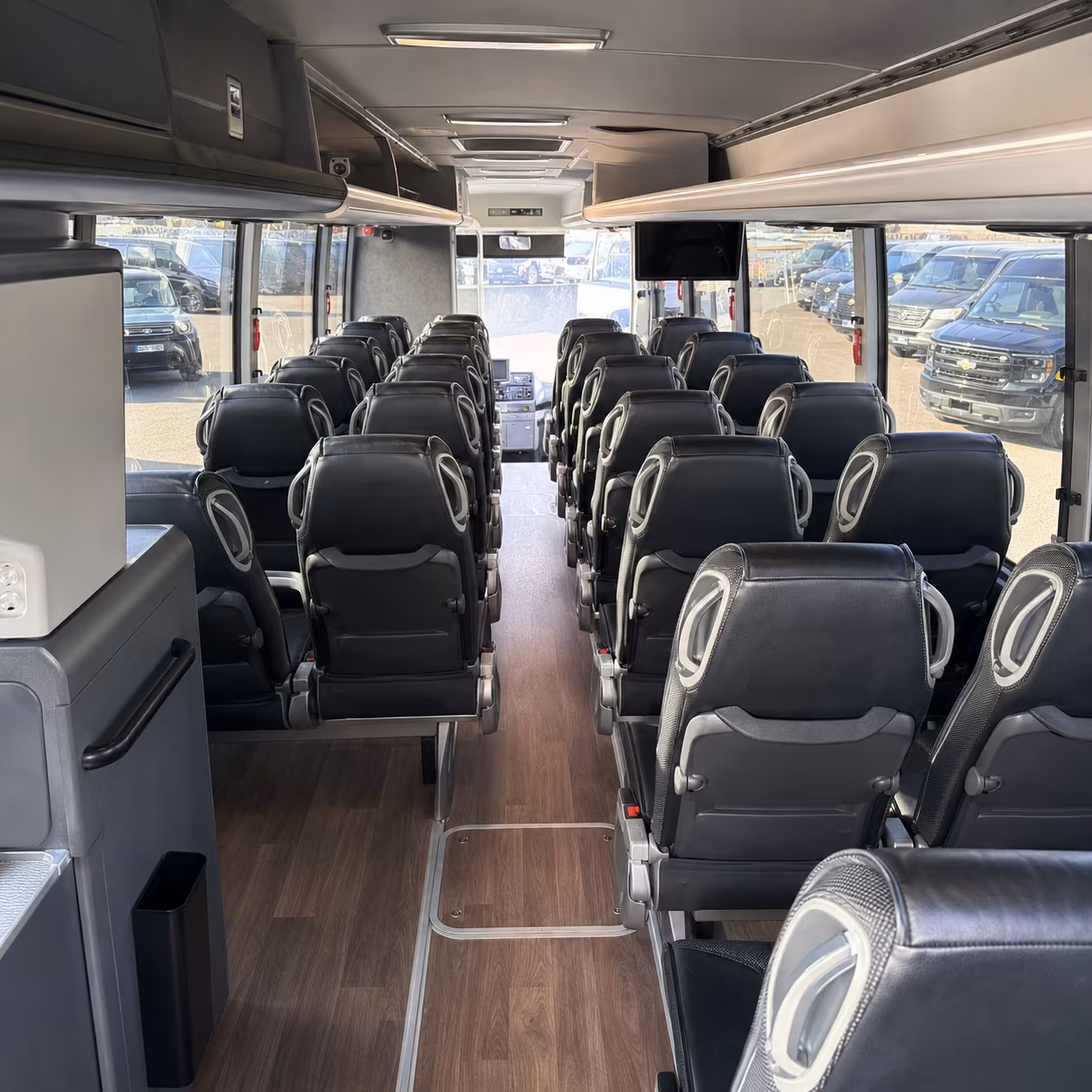 norwalk private shuttles for norwalk winery tour groups