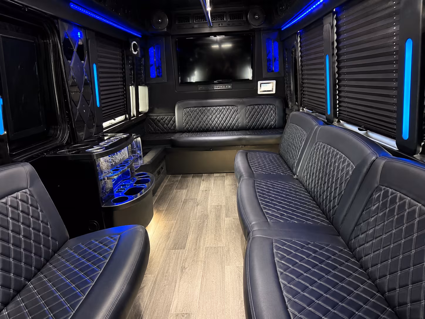 paramount bus rentals