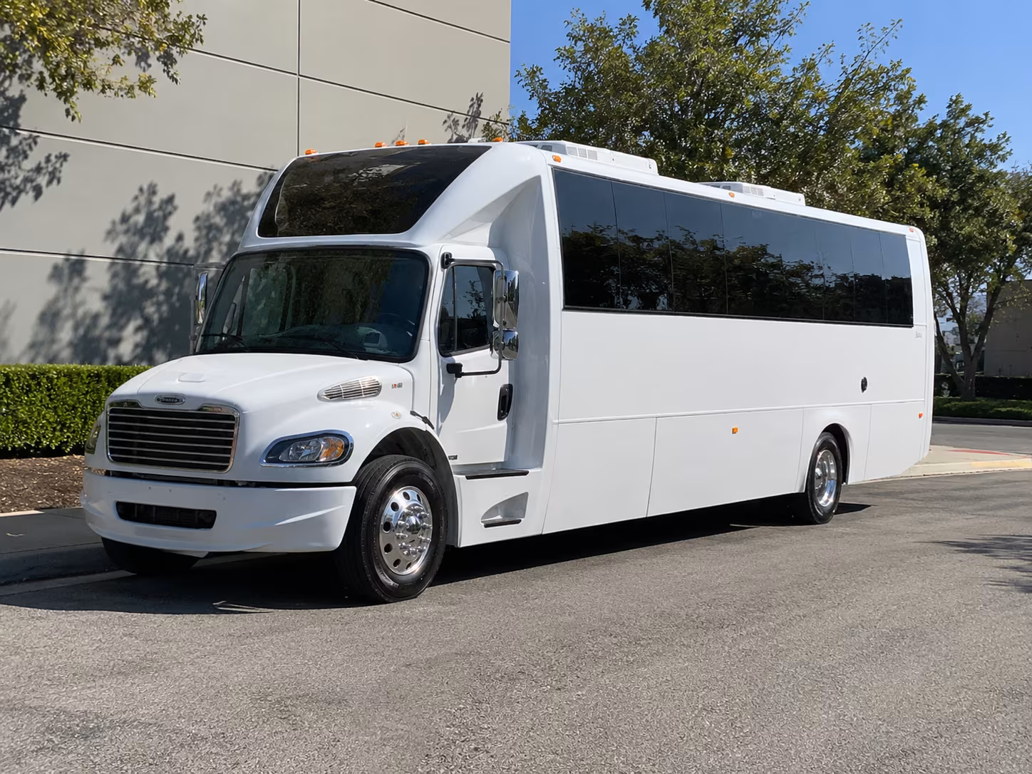 party buses for south gate prom night from firestone boulevard to your venue and back